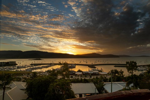 Sunlit Waters Studio Apartments - Stays Accommodation 17