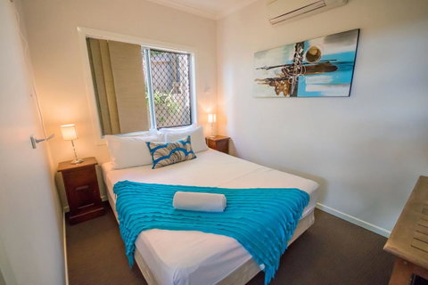 Airlie Apartments - Stays Accommodation 14