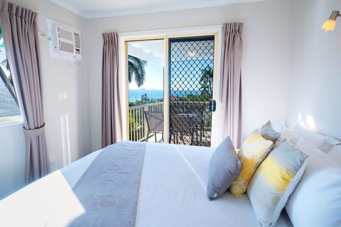 Airlie Apartments - Stays Accommodation 8