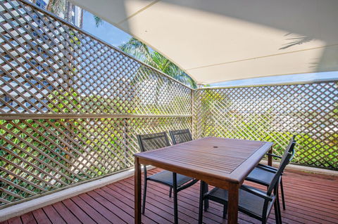 Tiki Hotel Apartments Surfers Paradise - Stayed 10