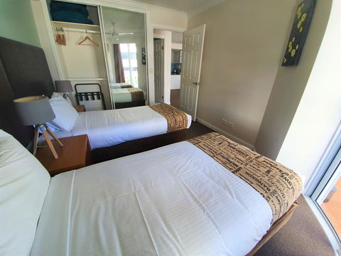Broadbeach Holiday Apartments - Stayed 6