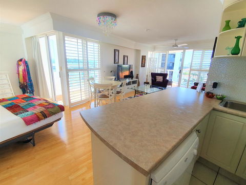 Broadbeach Holiday Apartments - Stayed 9