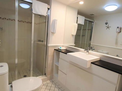 Broadbeach Holiday Apartments - Stayed 5