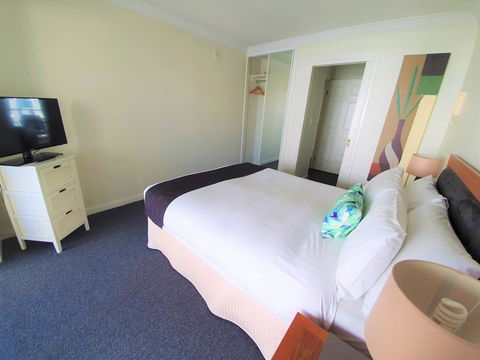 Broadbeach Holiday Apartments - Stayed 27