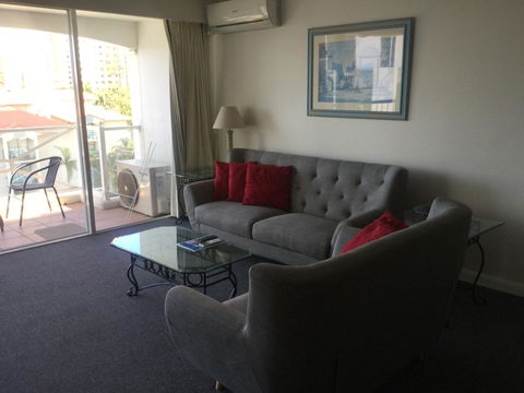Broadbeach Holiday Apartments - Stayed 37