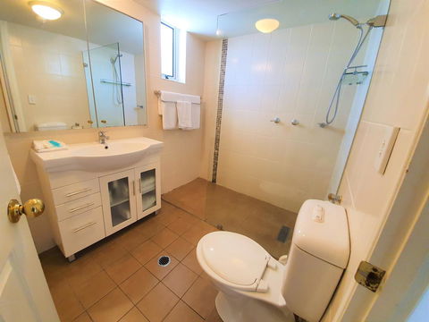 Broadbeach Holiday Apartments - Stayed 21
