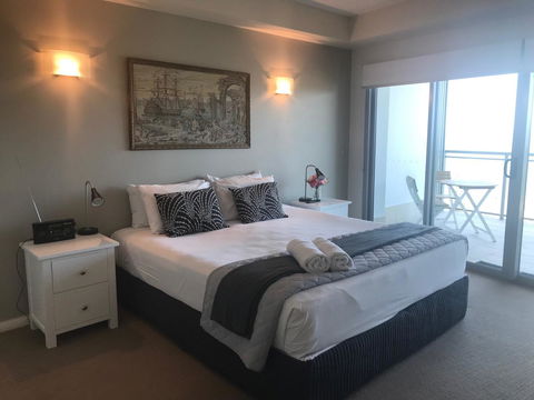Proximity Waterfront Apartments - Stayed 9