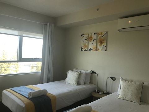 Proximity Waterfront Apartments - Stayed 15