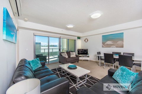 Proximity Waterfront Apartments - Stayed 25