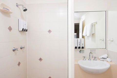 Park Regis Anchorage - Stayed 9