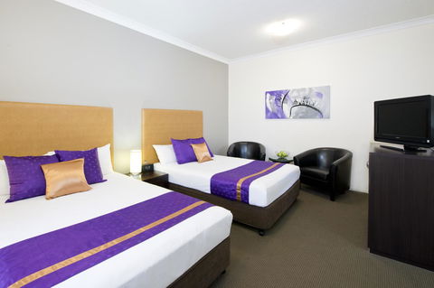 Park Regis Anchorage - Stayed 15
