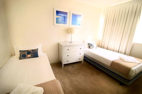 Grosvenor Beachfront Apartments Surfers Paradise - Stays Accommodation 35