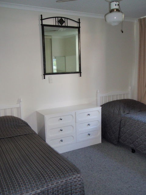 Grosvenor Beachfront Apartments Surfers Paradise - Stays Accommodation 28