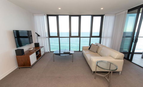 Rhapsody Resort - Official - Stayed 24