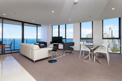Rhapsody Resort - Official - Stayed 32