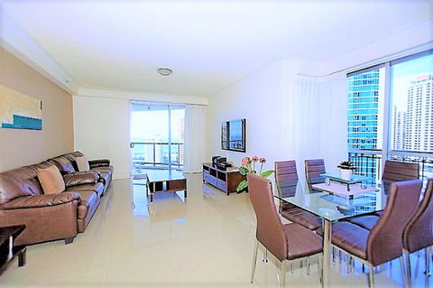 The Towers Of Chevron Renaissance - Holidays Gold Coast - Stayed 30