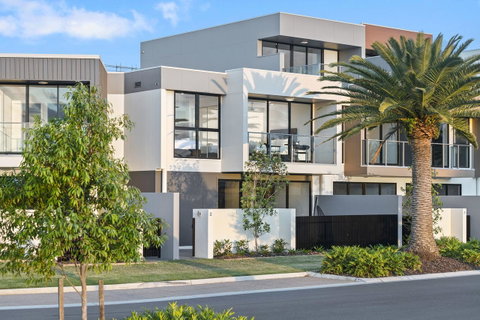 The Residences At The Peninsula - Stays Accommodation 0
