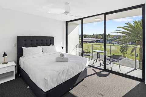 The Residences At The Peninsula - Stays Accommodation 13
