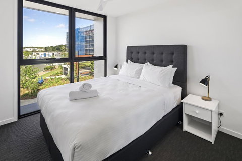 The Residences At The Peninsula - Stays Accommodation 22