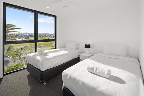 The Residences At The Peninsula - Stays Accommodation 21