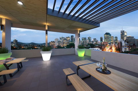 Mowbray East Apartments - Stayed 28