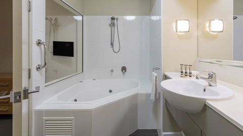 Oaks Hervey Bay Resort And Spa - Stayed 32
