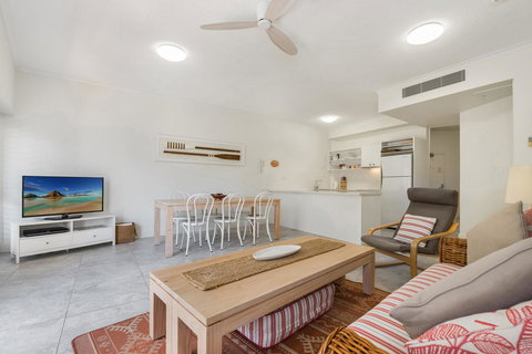 Mirra Chana - Stayed 7