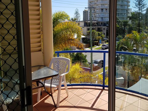 Surfers Beach Resort One - Stays Accommodation 23