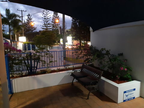 Surfers Beach Resort One - Stays Accommodation 12
