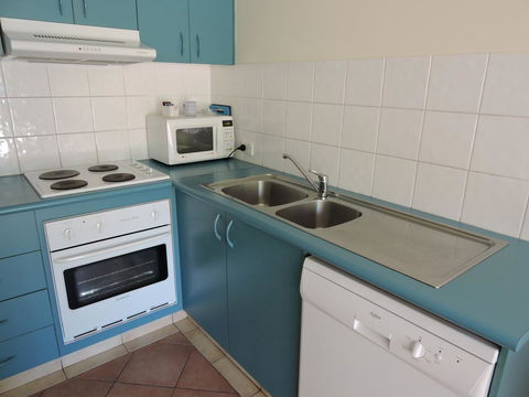 Surfers Beach Resort One - Stays Accommodation 43