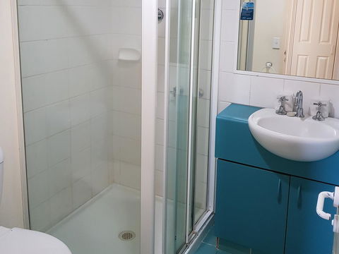 Surfers Beach Resort One - Stays Accommodation 30