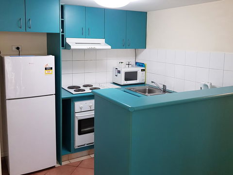 Surfers Beach Resort One - Stays Accommodation 18