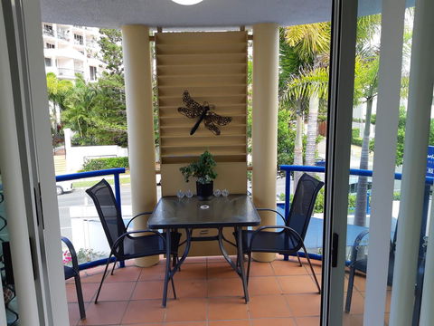 Surfers Beach Resort One - Stays Accommodation 5
