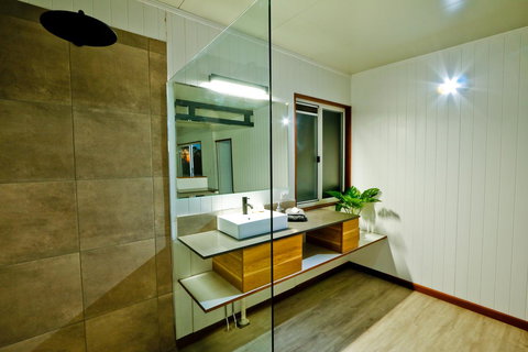 The Summit 1770 - Stayed 1