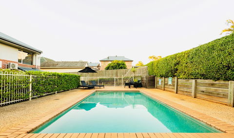 Ambassador On Ruthven - Stayed 7