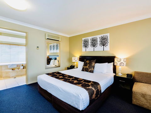 Ambassador On Ruthven - Stayed 20