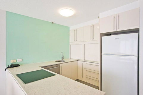 Surfers International Apartments - Stayed 22