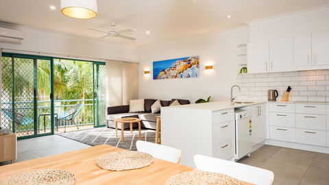 Currumbin Sands On The Beach - Stayed 16