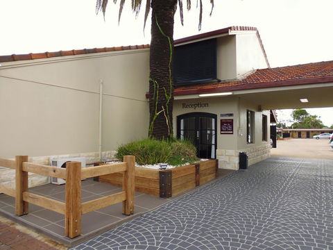 Burke & Wills Motor Inn - Stayed 6