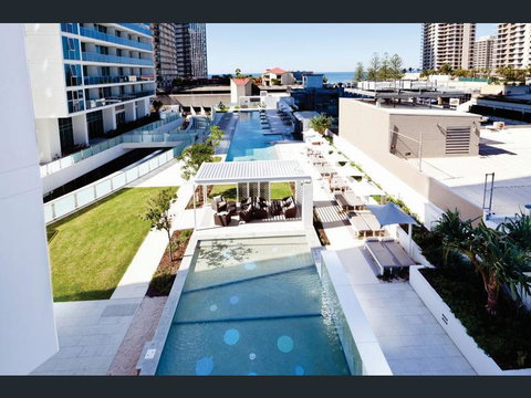 H Star Residences-- Paradise Stayz - Stayed 4