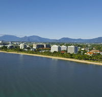 Holiday Inn Cairns Harbourside - Stayed