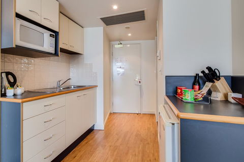 Central Cosmo Apartment Hotel - Stayed 18