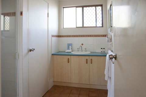 Kondari Hotel - Stayed 36