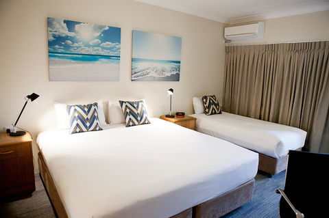 Kondari Hotel - Stayed 28