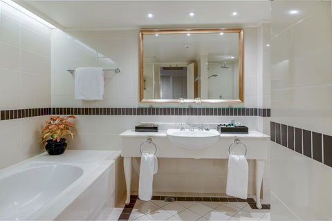 InterContinental Sanctuary Cove Resort, An IHG Hotel - Stayed 5