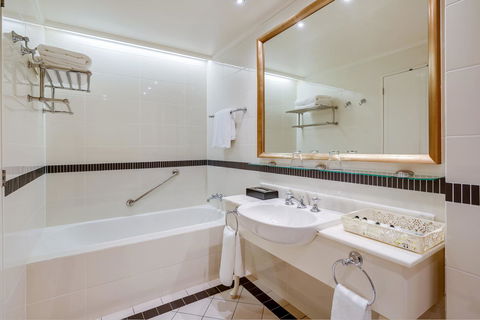 InterContinental Sanctuary Cove Resort, An IHG Hotel - Stayed 8