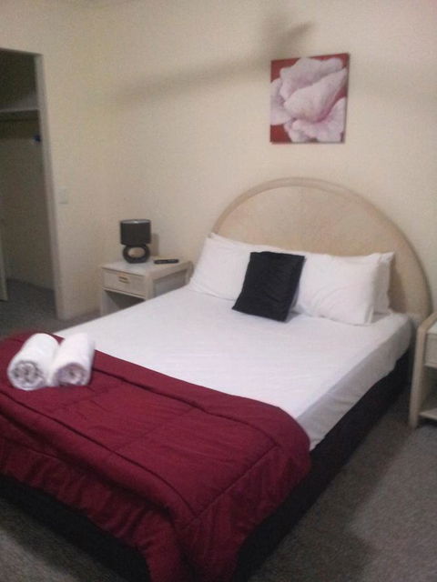 Champelli Palms Apartments - Stayed 16
