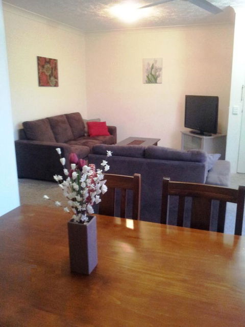 Champelli Palms Apartments - Stayed 7