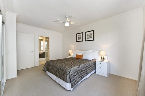 On The Bay Apartments - Stayed 19