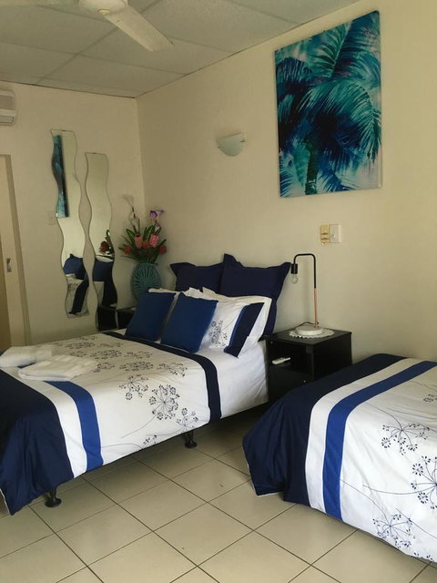 Black Marlin Motel - Stays Accommodation 0